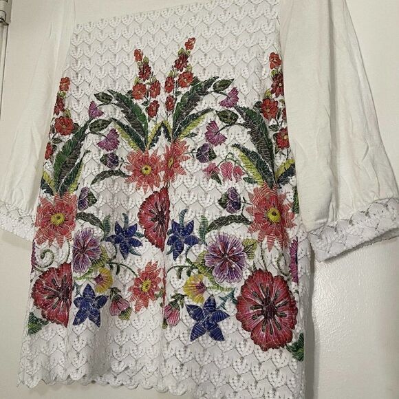 DESIGUAL white lace embroidered floral pattern blouse size Small - Picture 4 of 4